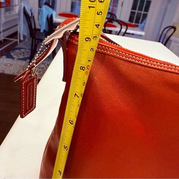 Coach VINTAGE Legacy Red Leather Crossbody Bag 9543 EUC Zip Close Adj Strap - Picture 13 of 16